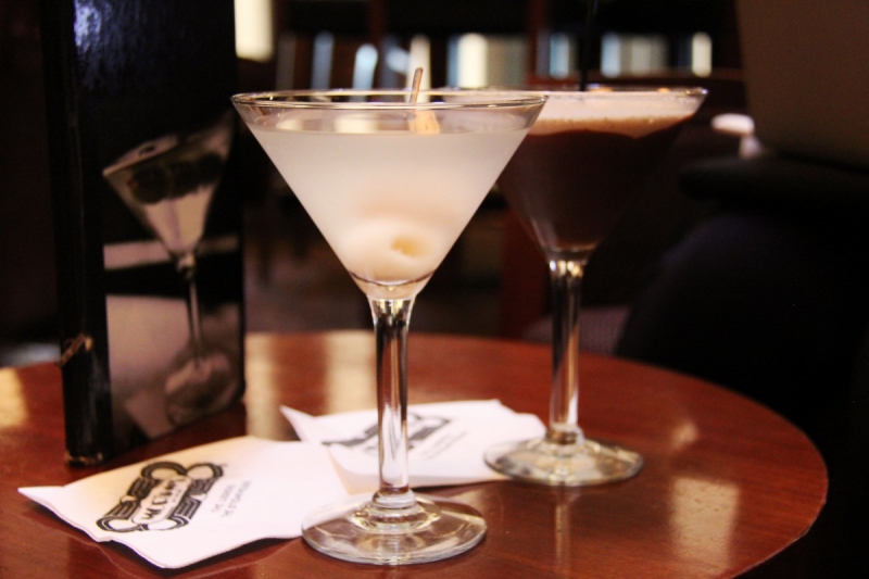 discotheque-MASSOINS-min_martini_bar_lychee_chocolate_alcohol_liquor_happy_hour_happy-910161